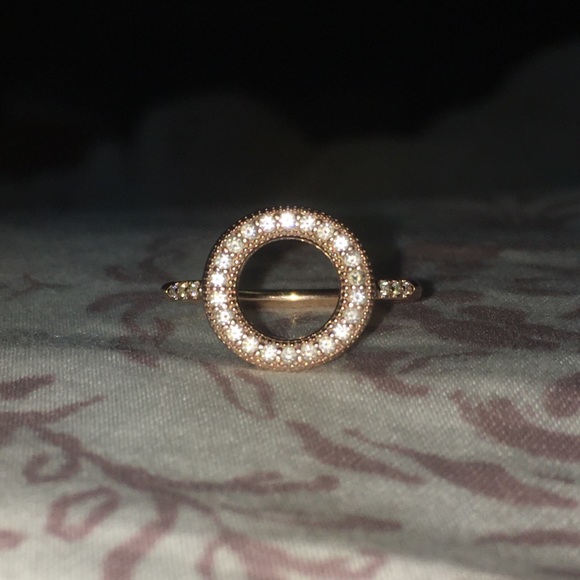 Pandora Rose Halo Ring - Picture 1 of 4